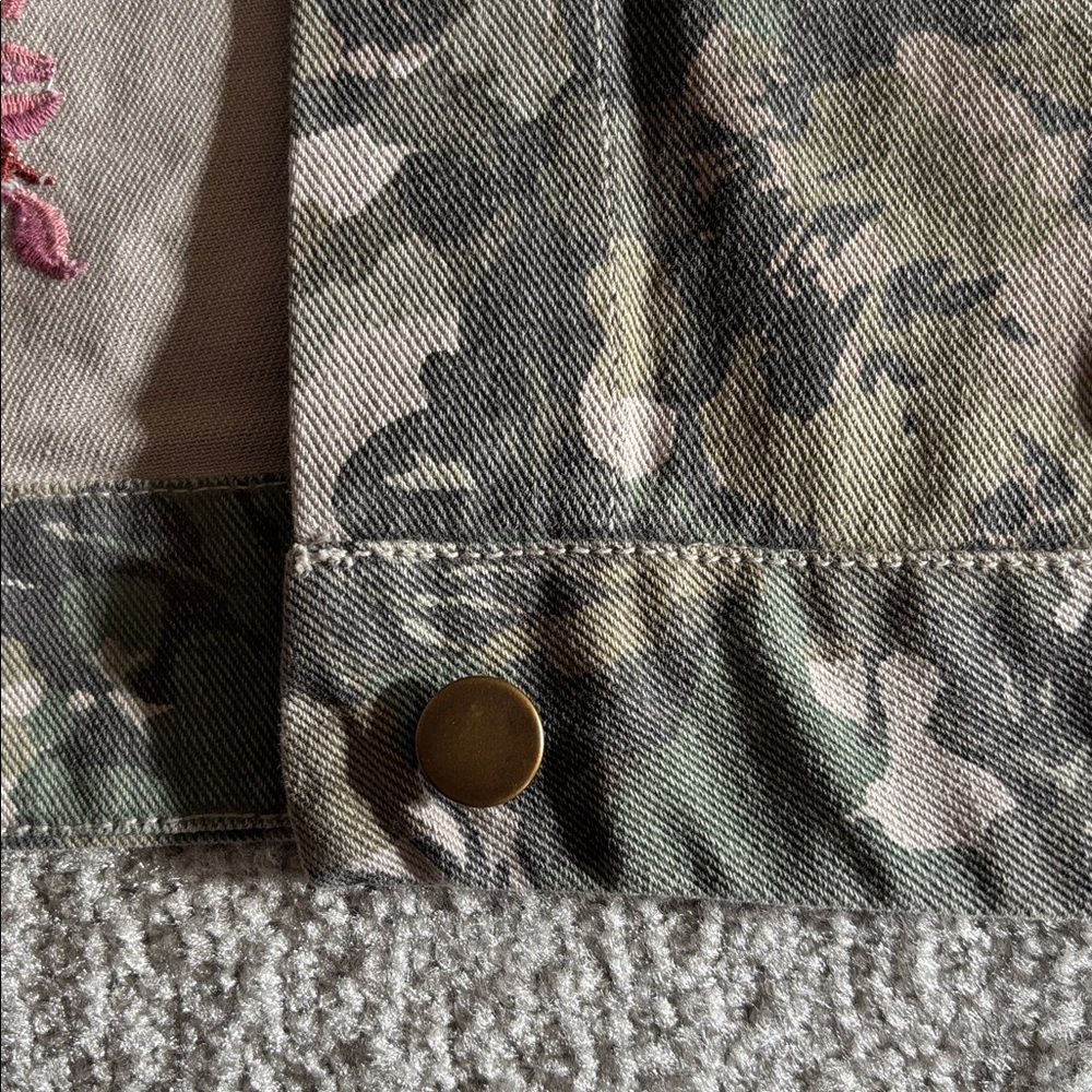 Pilcro Embroidered Utility Jacket Anthropologie - Picture 11 of 15